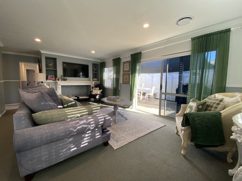 24B Queen Road, Bellevue, Tauranga - Carousel 33