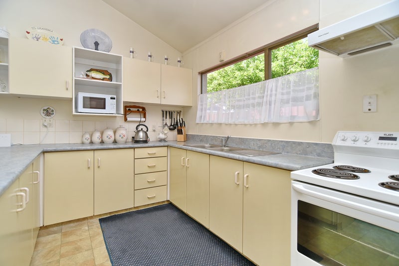 2/43 Vagues Road, Northcote, Christchurch - Carousel 2