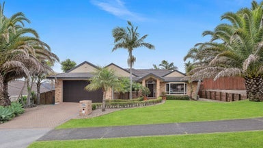 57 Moyrus Crescent, East Tamaki Heights, Auckland - Carousel 1