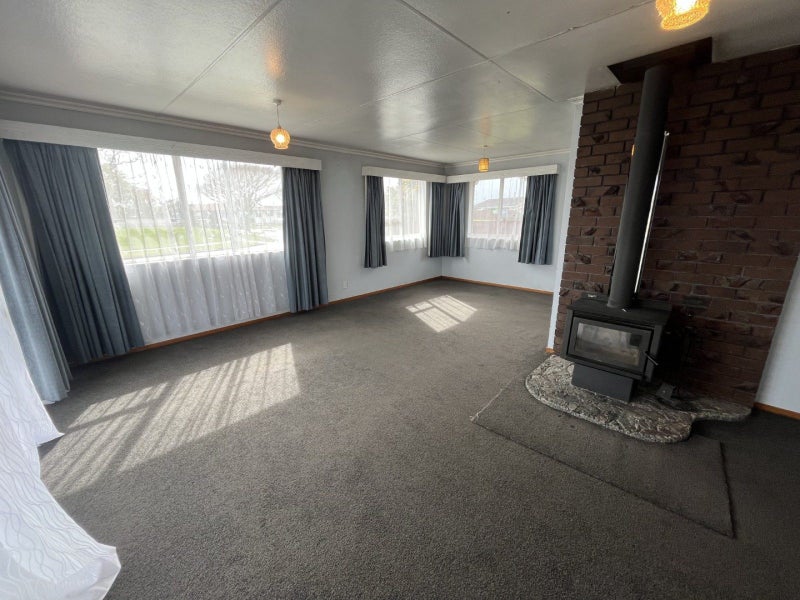 122 Benmore Avenue, Cloverlea, Palmerston North - Carousel 2