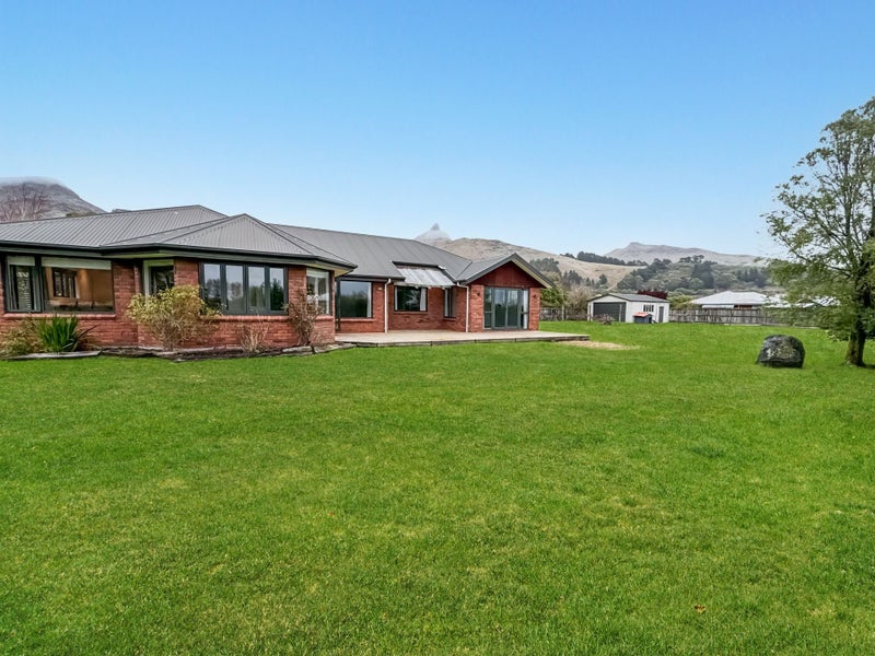 18 Cooks Lane, Heathcote Valley, Christchurch - Carousel 1