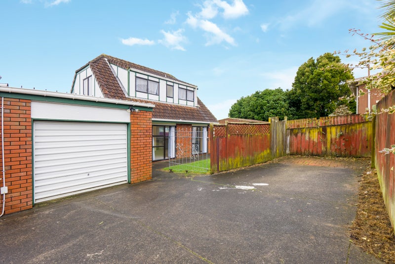 329A Mount Albert Road, Wesley, Auckland - Carousel 1