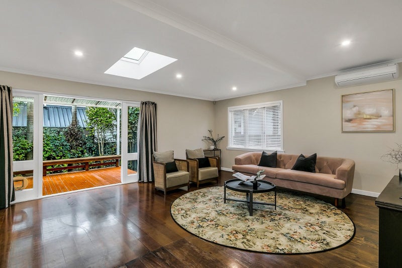 47 Moa Road, Point Chevalier, Auckland - Carousel 2
