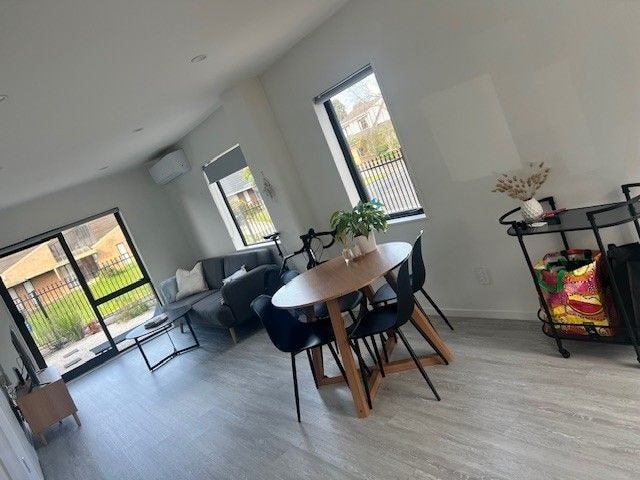 1/40 Mark Edward Drive, Half Moon Bay, Auckland - Carousel 1