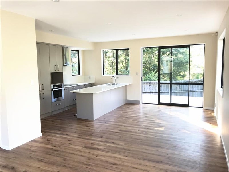 46 Universal Drive, Henderson, Auckland - Carousel 2