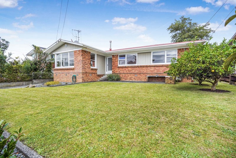 17 Hamblyn Crescent, Nawton, Hamilton - Carousel 1