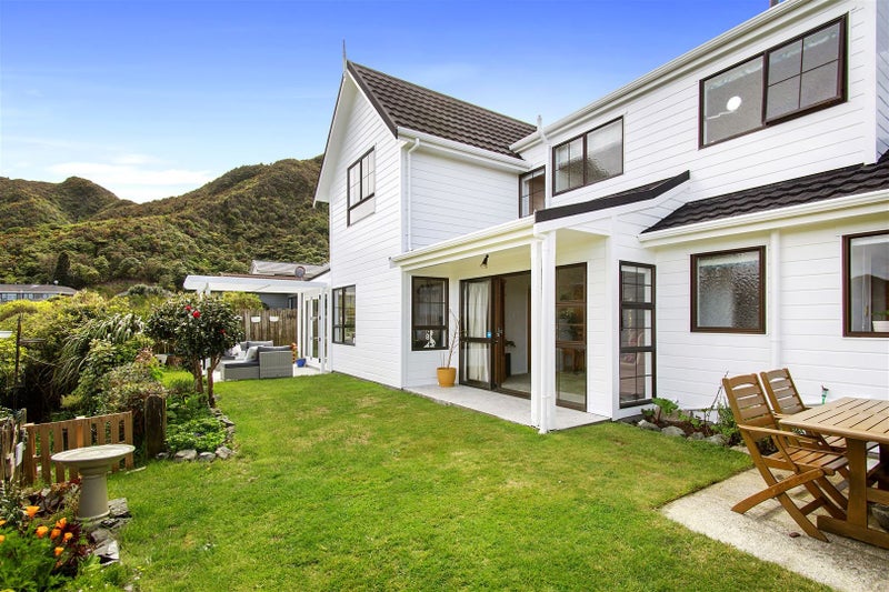 47A Satara Crescent, Khandallah, Wellington - Carousel 1