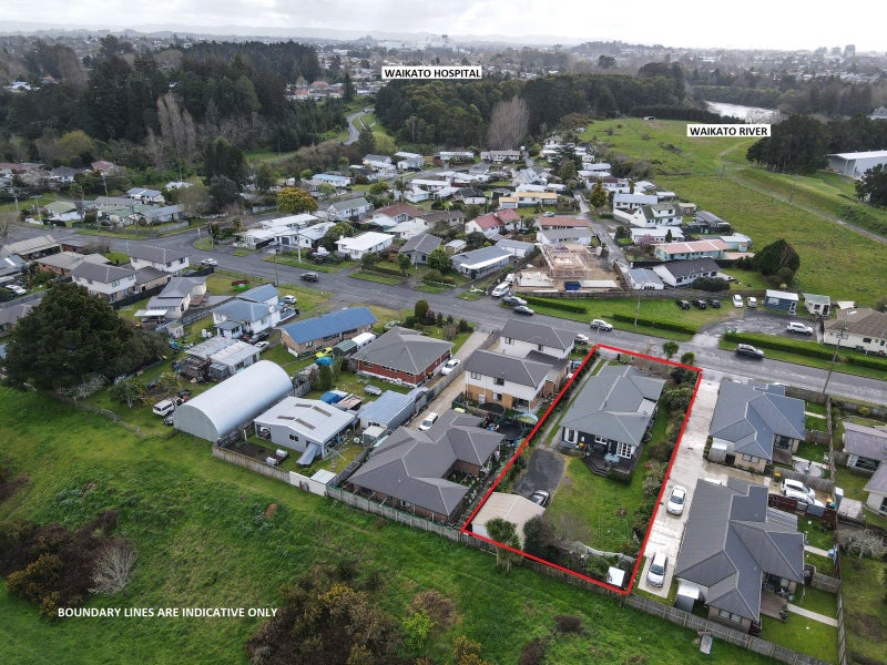 108 Peacockes Road, Fitzroy, Hamilton - Carousel 1