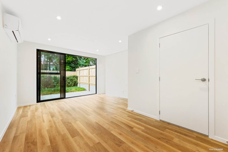 22 Tokai Place, Glen Eden, Auckland - Carousel 2