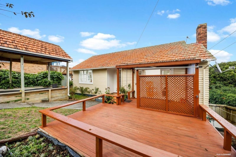 13A Milliken Avenue, Mount Roskill, Auckland - Carousel 1