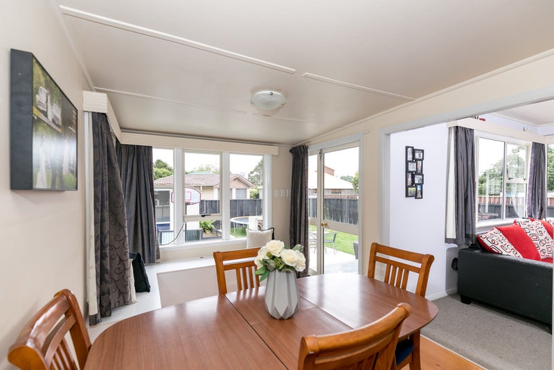 44 Rimu Street, Maeroa, Hamilton - Carousel 2