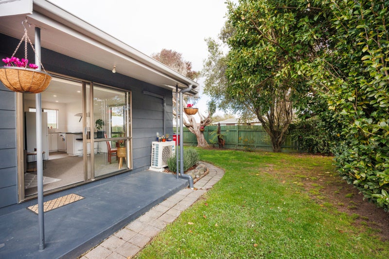 19A Colonial Place, Kelvin Grove, Palmerston North - Carousel 2