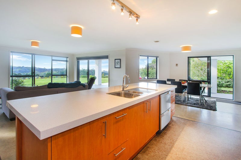 94 Tender Road, Albany - Carousel 26