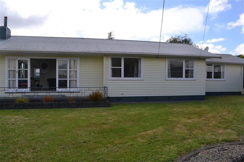 43 Kettle Avenue, Awapuni, Palmerston North - Carousel 1