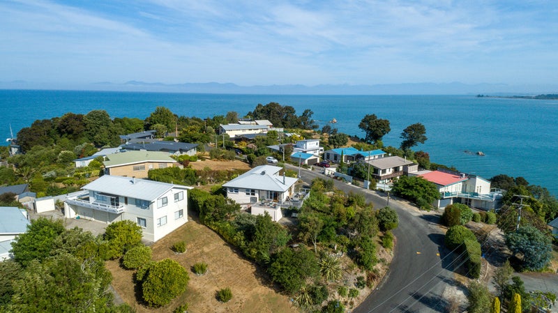 17 Anarewa Crescent, Kaiteriteri - Carousel 1