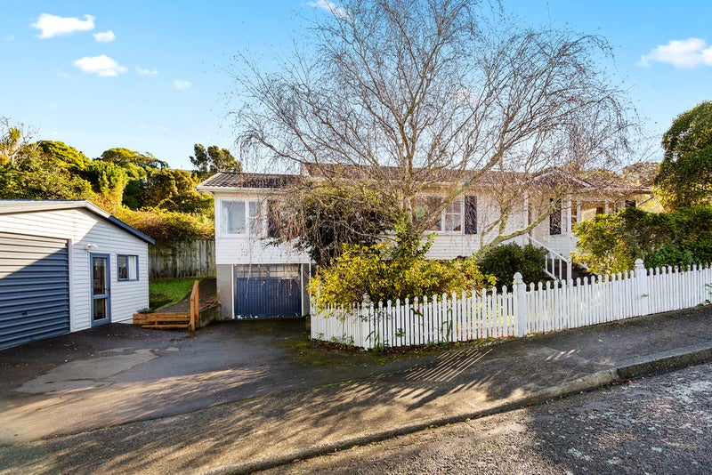 1 Pekanga Road, Normandale, Lower Hutt - Carousel 2