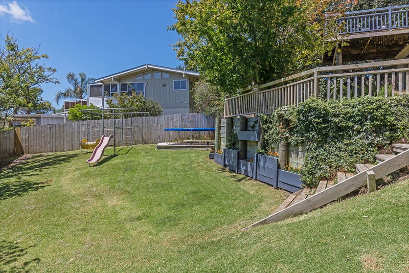 456 Whangaparaoa Road, Stanmore Bay, Whangaparaoa - Carousel 21