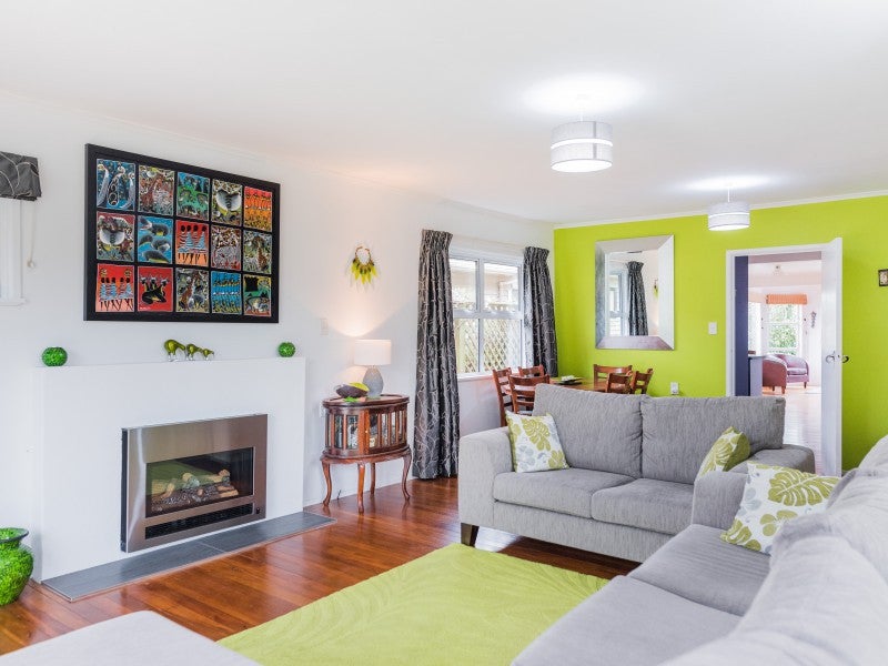 84 Alexander Road, Raumati Beach, Paraparaumu - Carousel 2