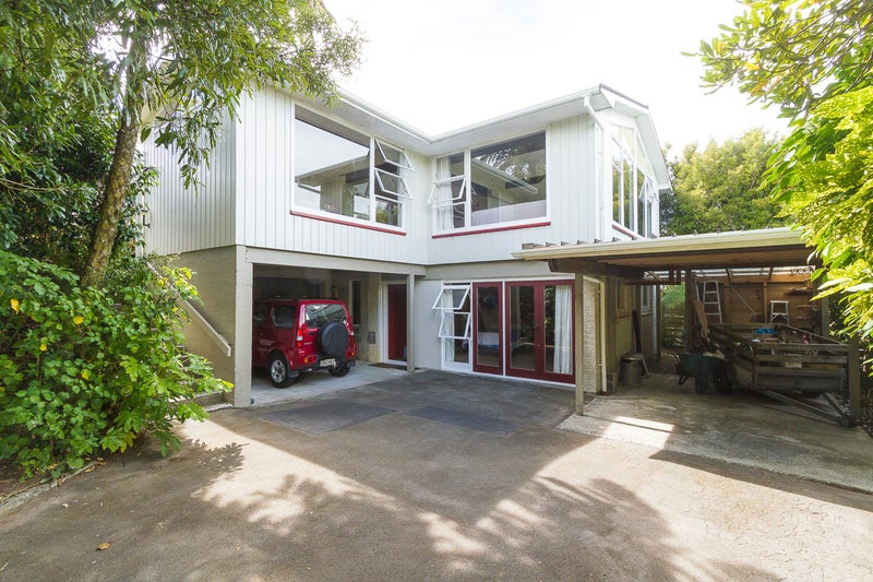 24 Sunshine Crescent, Kelson, Lower Hutt - Carousel 19