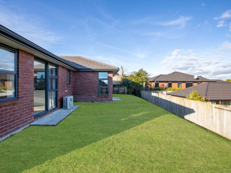 26 Cabourne Drive, Glenview, Hamilton - Carousel 3