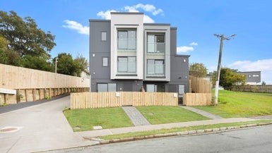 2/41 Ambler Avenue, Glen Eden, Auckland - Carousel 1