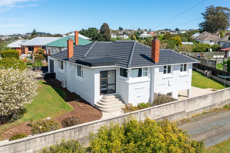 10 Tilburn Street, Halfway Bush, Dunedin - Carousel 1