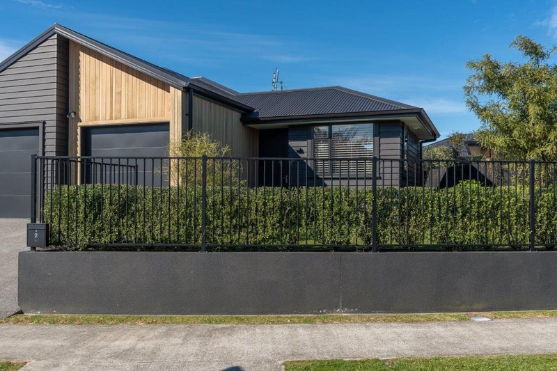 1/2 Hillary Street, Chedworth, Hamilton - Carousel 10