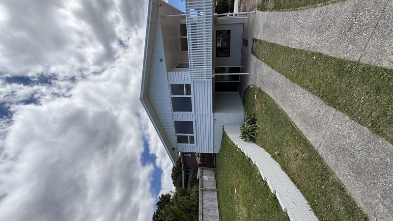 18 Lilburn Crescent, Massey, Auckland - Carousel 1