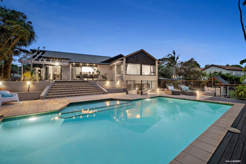 250 Point View Drive, Dannemora, Auckland - Carousel 2