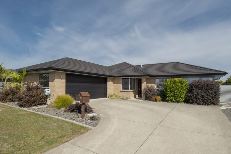20 Rainey Crescent, Papamoa Beach, Papamoa - Carousel 2