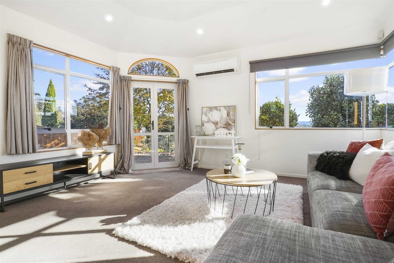 26 West Ridge Drive, Western Heights, Hamilton - Carousel 2