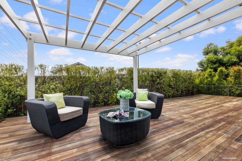 1 Ambar Ridge Avenue, Massey, Auckland - Carousel 2