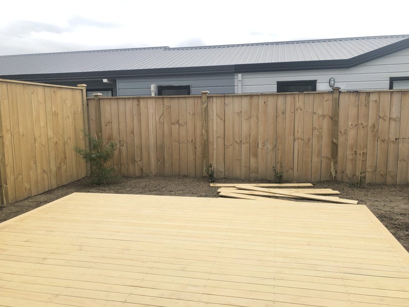 2/21 Akoranga Drive, Northcote, Auckland - Carousel 12