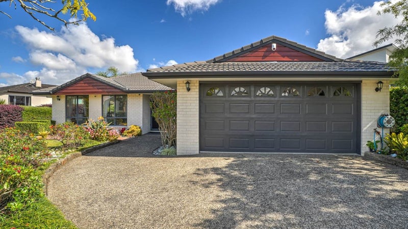 4 Mahina Place, Te Atatu Peninsula, Auckland - Carousel 1