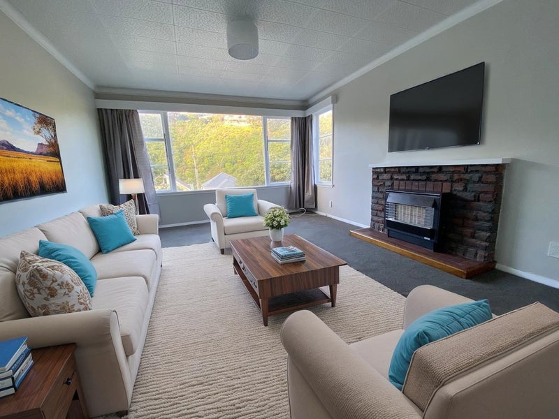 71 Happy Valley Road, Owhiro Bay, Wellington - Carousel 2