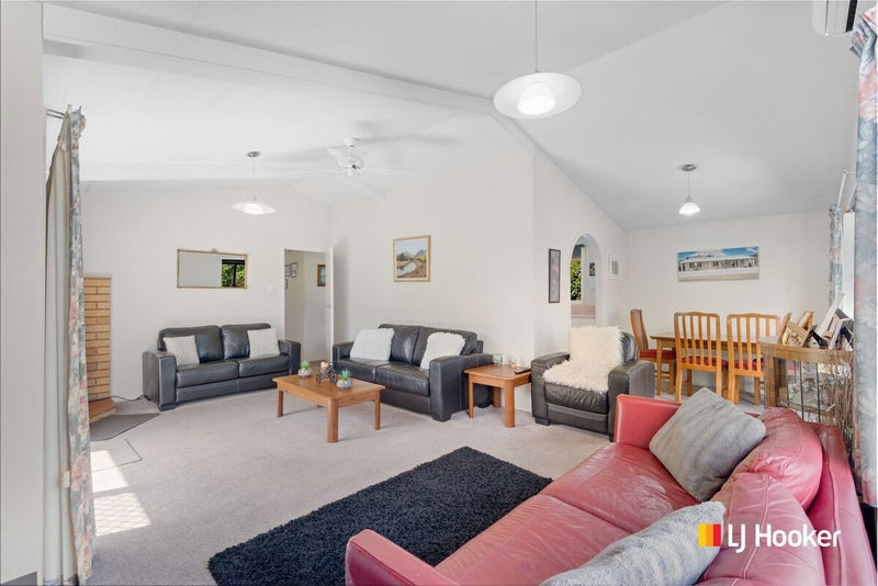 29 Estuary Crescent, Fairfield, Dunedin - Carousel 2