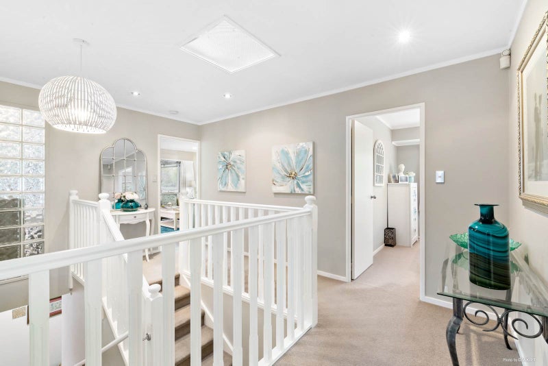 1/15 Chale Place, Somerville, Auckland - Carousel 2