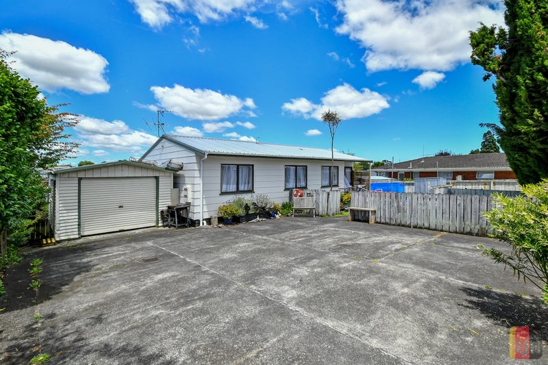 2/12 Nelson Street, Papakura, Auckland - Carousel 2