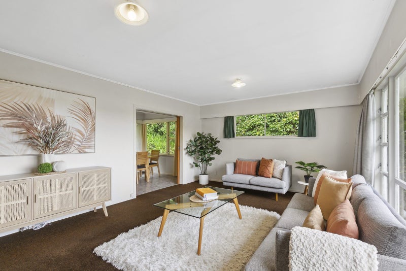 14 Canterbury Street, Karori, Wellington - Carousel 1