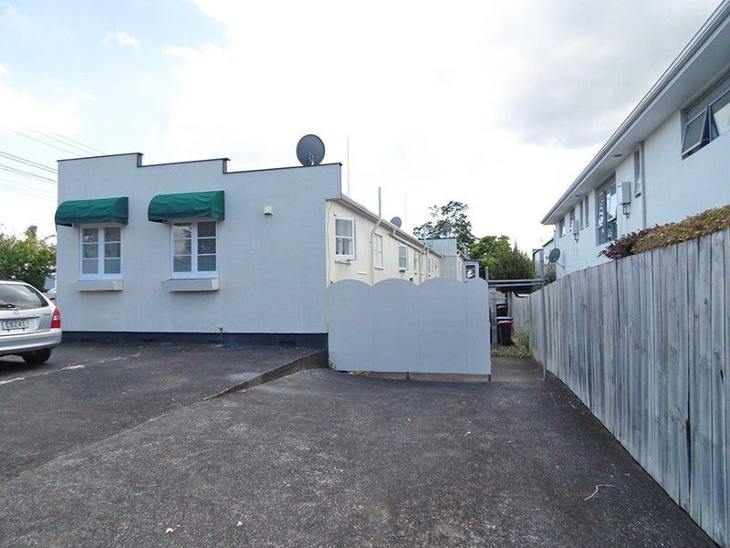 1C Bathurst Road, Mount Eden, Auckland - Carousel 13