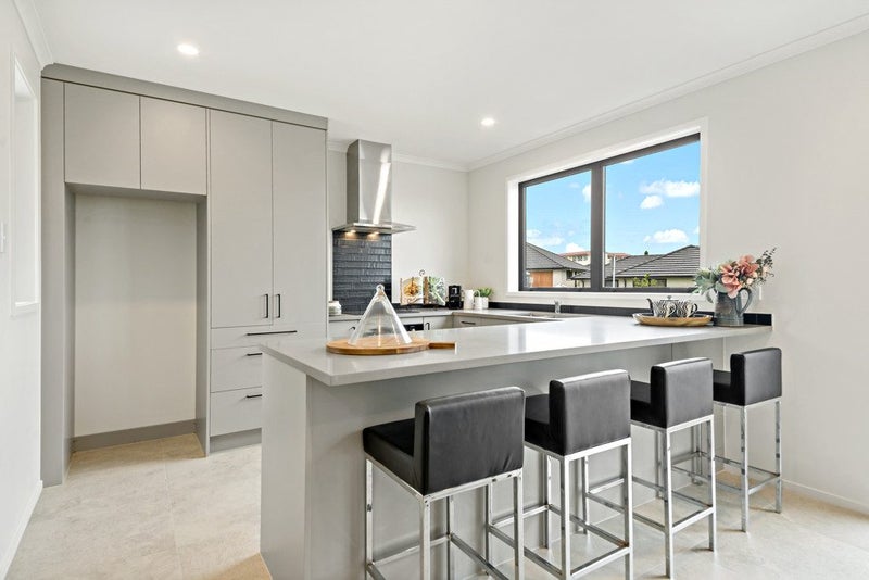 10 Te Paahi Avenue, Waiuku, Waiuku - Carousel 2