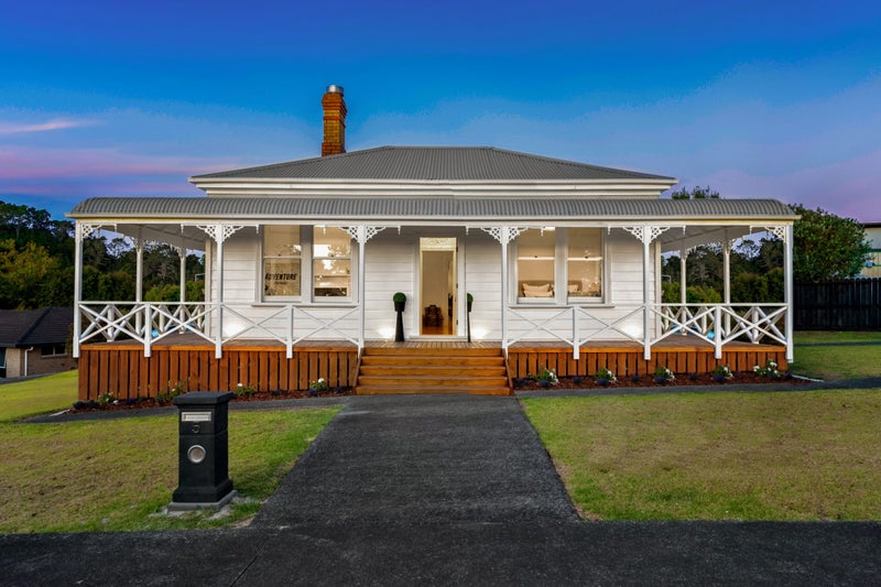 5 Burnside Court, Rosedale, Auckland - Carousel 1