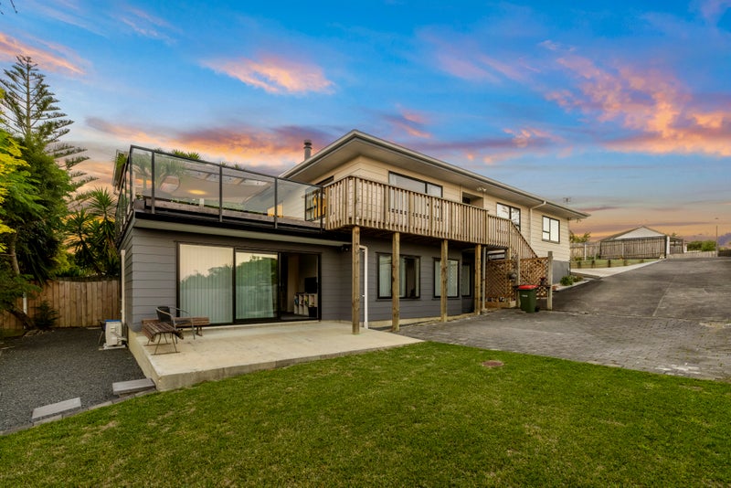 52 Solar Road, Glen Eden, Auckland - Carousel 1