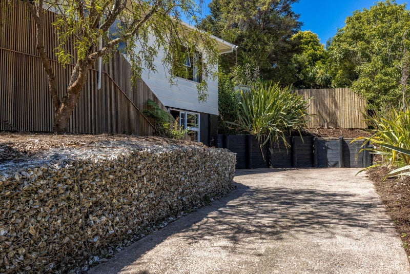 56 Jellicoe Parade, Surfdale, Waiheke Island - Carousel 2
