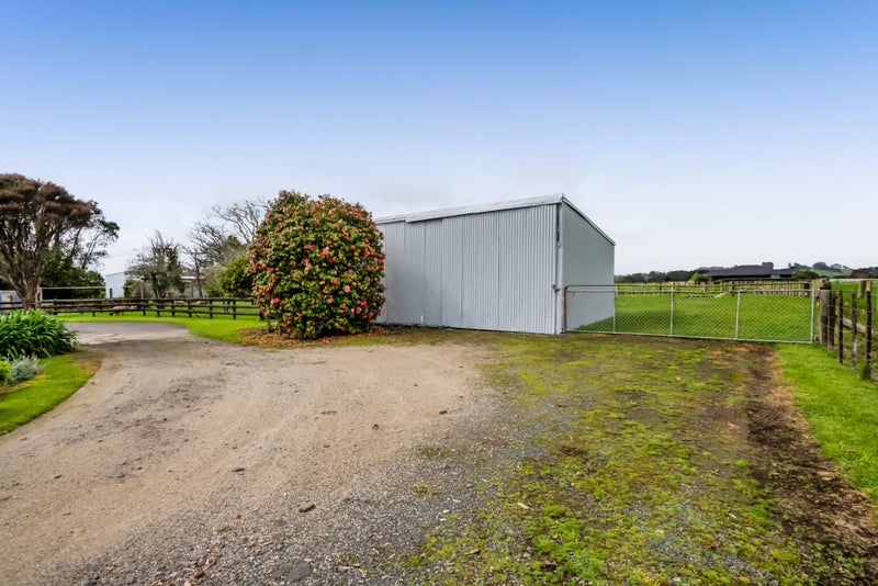 352 Manutahi Road, Lepperton, New Plymouth - Carousel 32