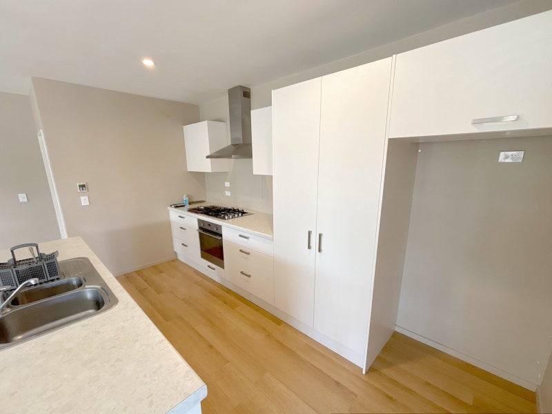16 St Florian Place, Woolston, Christchurch - Carousel 2