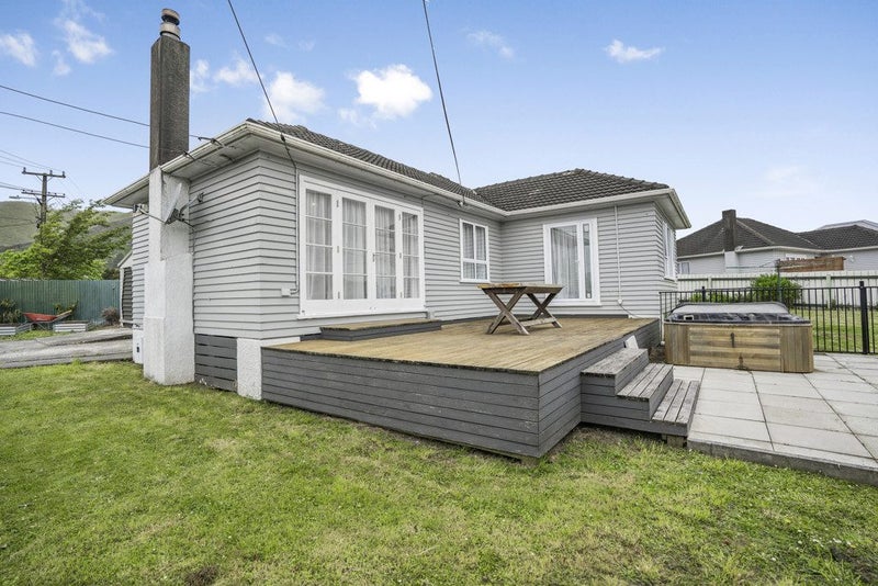 40 Frederick Street, Wainuiomata, Lower Hutt - Carousel 1