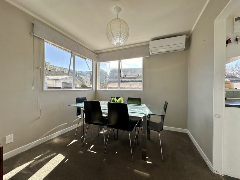 11 Akron Grove, Totara Park, Upper Hutt - Carousel 2