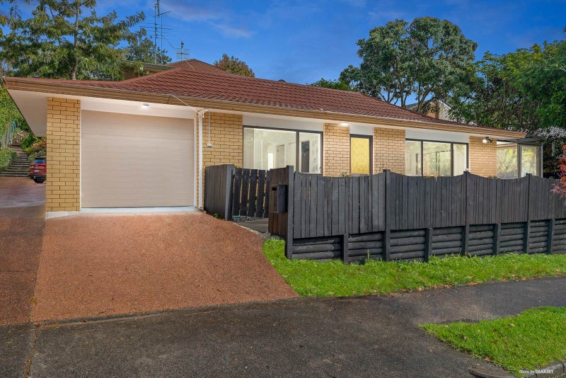 1/7 Houghton Street, Meadowbank, Auckland - Carousel 1