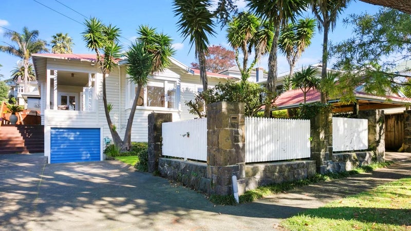 40 Tawera Road, Greenlane, Auckland - Carousel 1